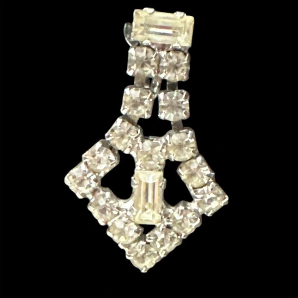 Dazzling Art Deco 50's Inspired Silver Colored‎ Clear Stone Screw Back Earrings
